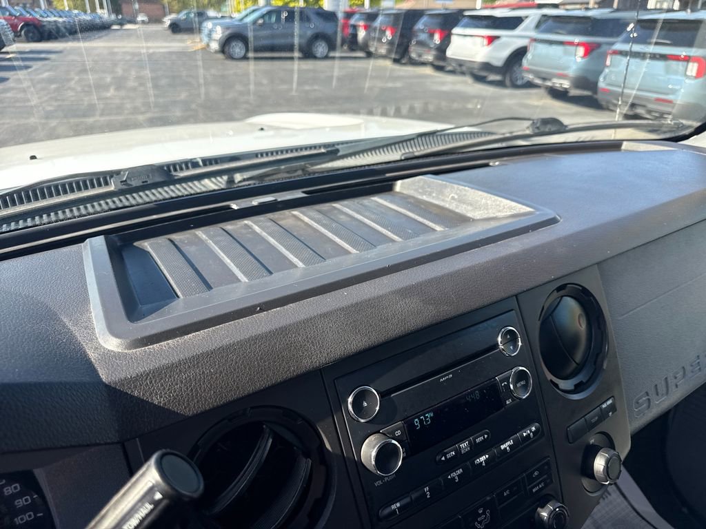 Used 2015 Ford F550 2WD Regular Cab Super Duty image 37