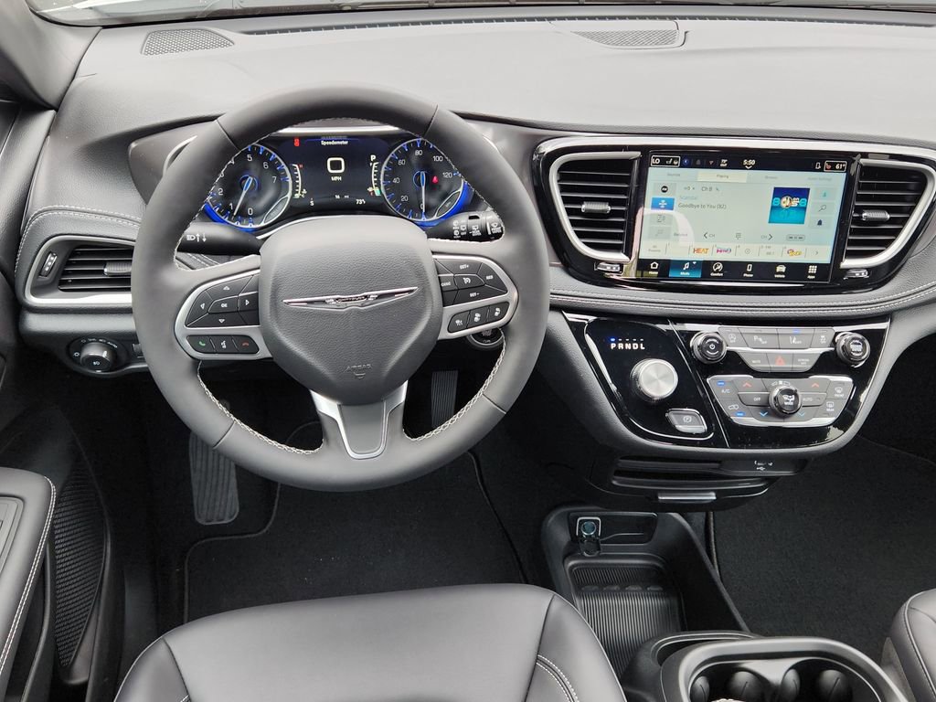 New 2026 Chrysler Pacifica Select image 9