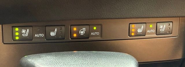 Used 2024 Lexus ES 350 w/ Premium Package image 32