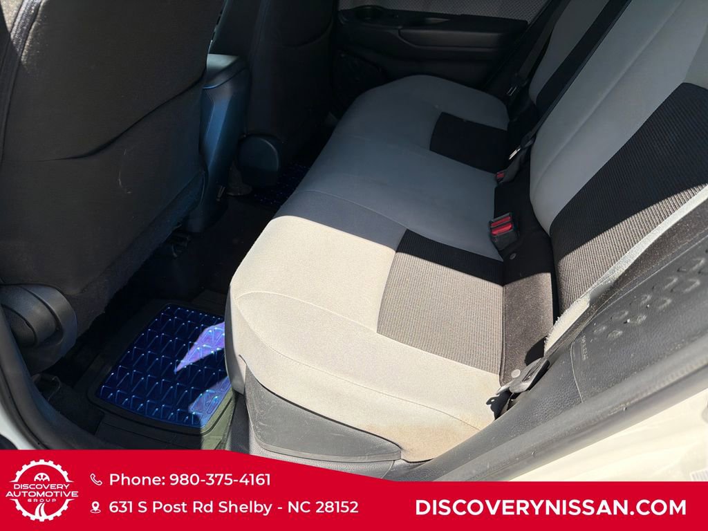 Used 2019 Toyota C-HR XLE FWD image 28