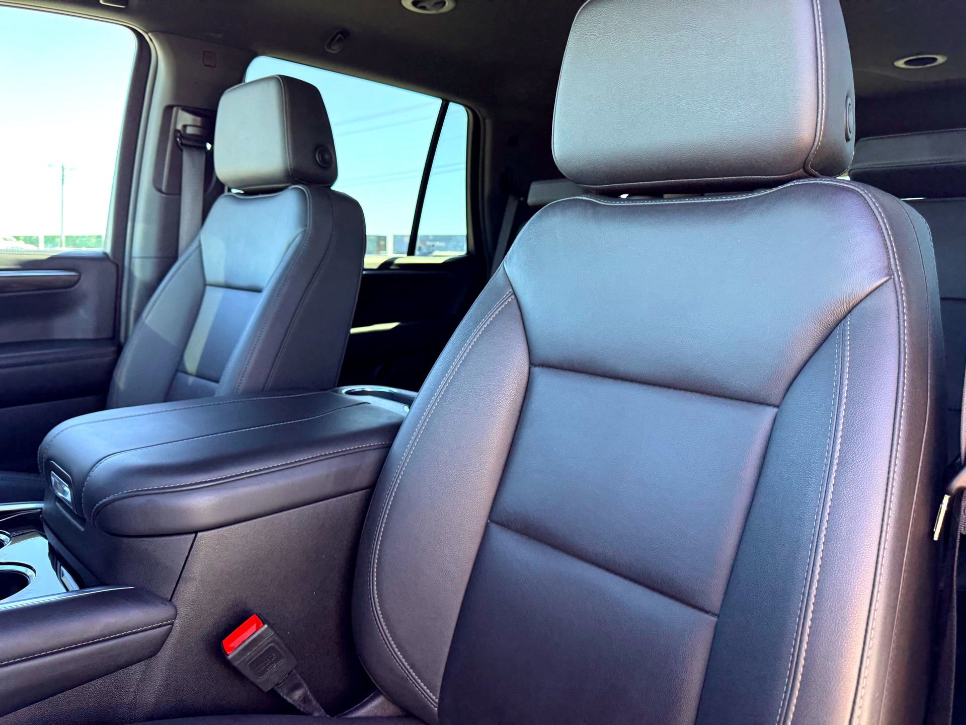 Used 2025 Chevrolet Tahoe Z71 image 15