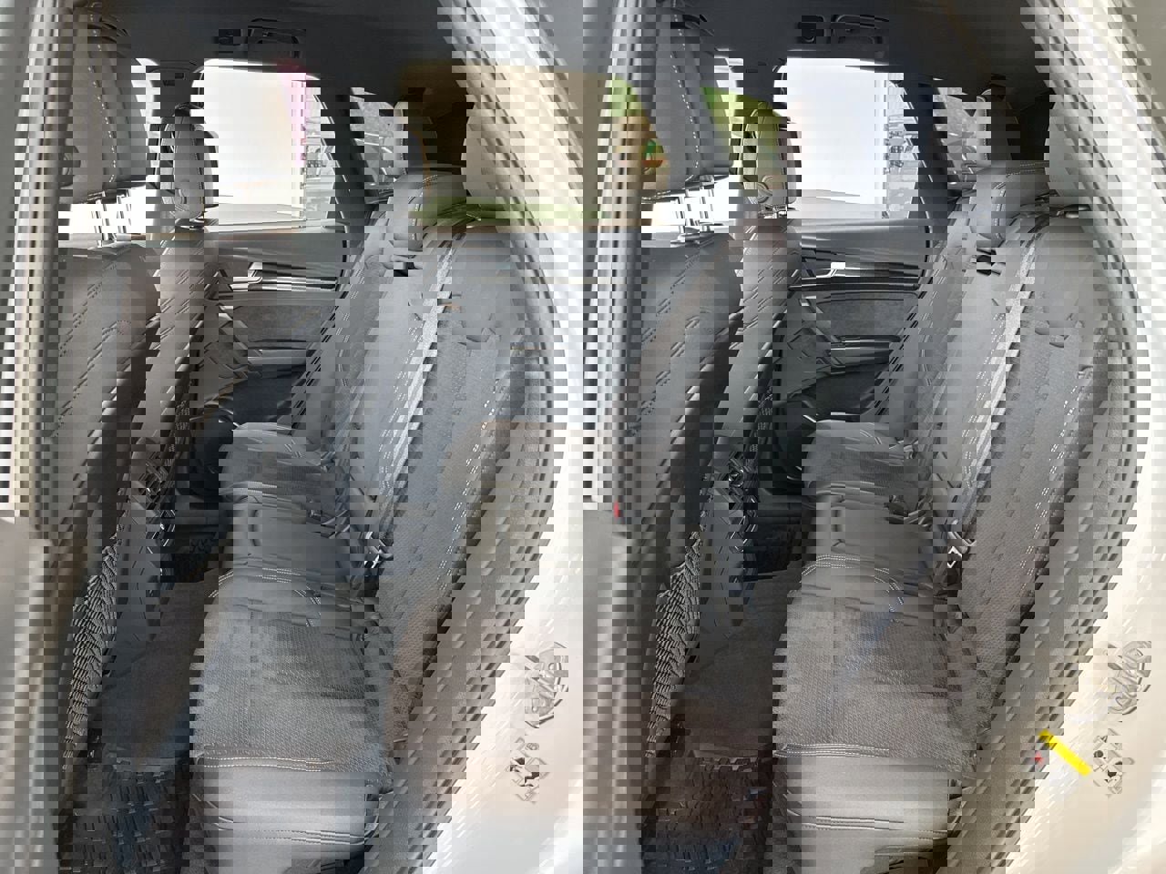 Used 2024 Audi SQ5 Premium image 37