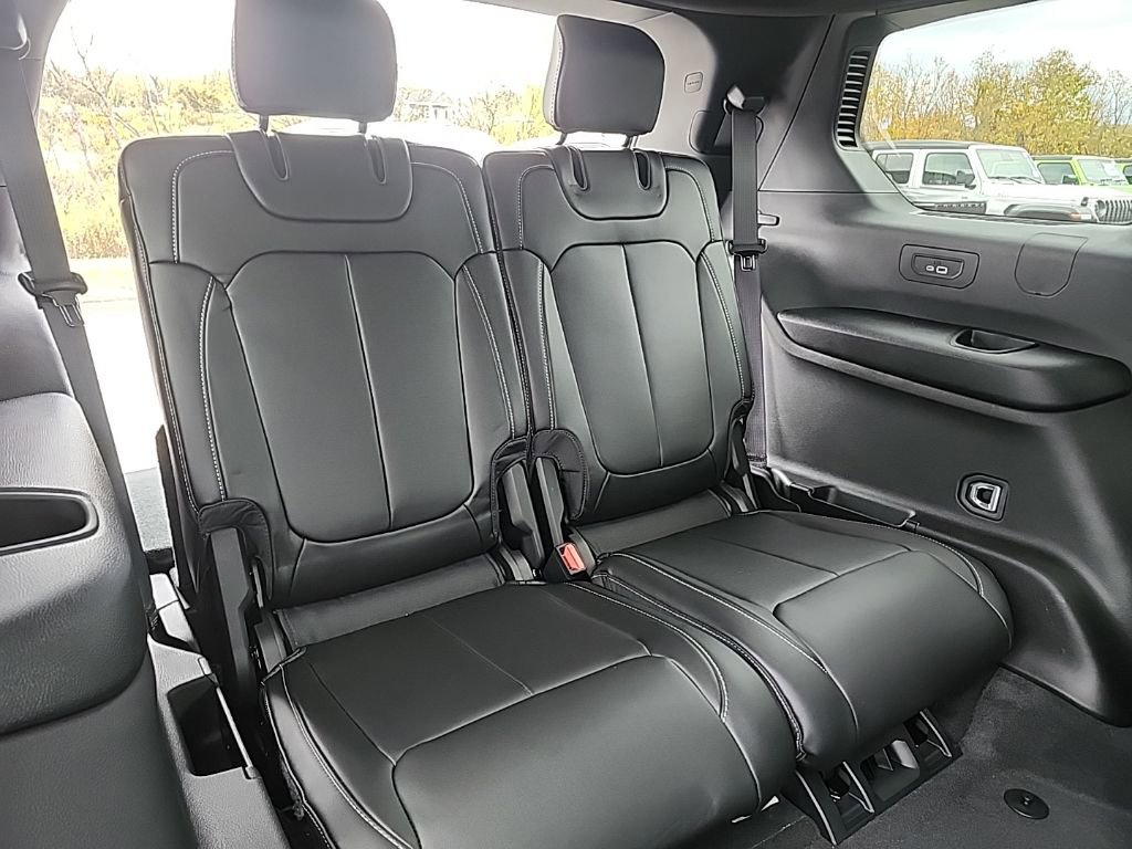 New 2025 Jeep Grand Cherokee L Limited w/ Trailer Tow Package image 14