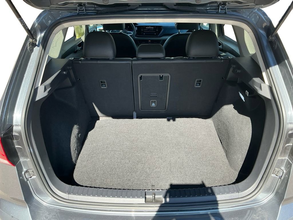 Used 2024 Volkswagen Taos SE image 22