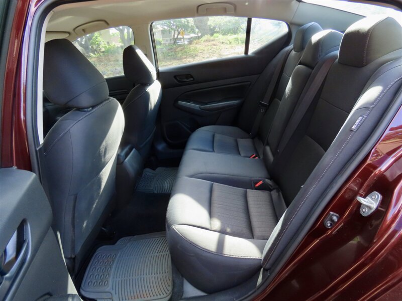 Used 2024 Nissan Altima 2.5 SV FWD image 11