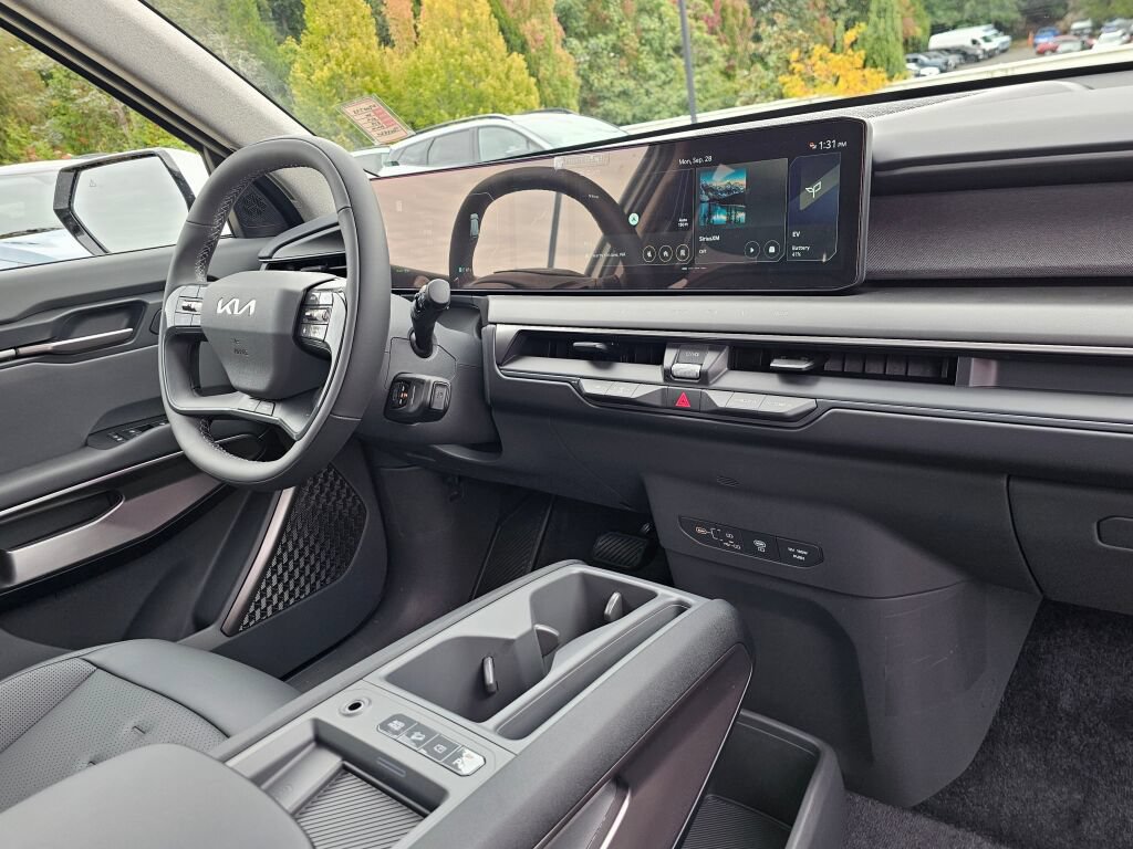 New 2026 Kia EV9 Wind AWD/4WD image 32