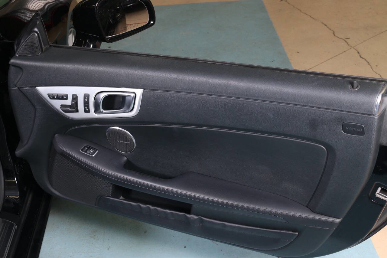 Used 2014 Mercedes-Benz SLK 250 w/ Premium Package image 49