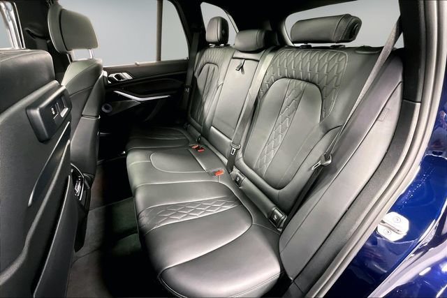 Used 2021 BMW X5 M50i w/ Executive Package AWD/4WD image 22