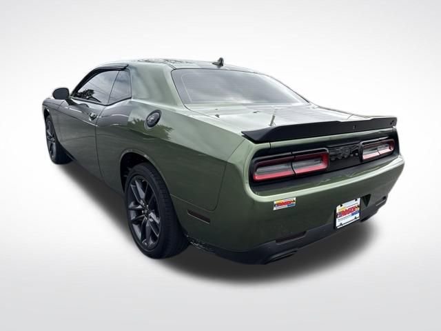 Used 2022 Dodge Challenger SXT w/ Plus Package image 3