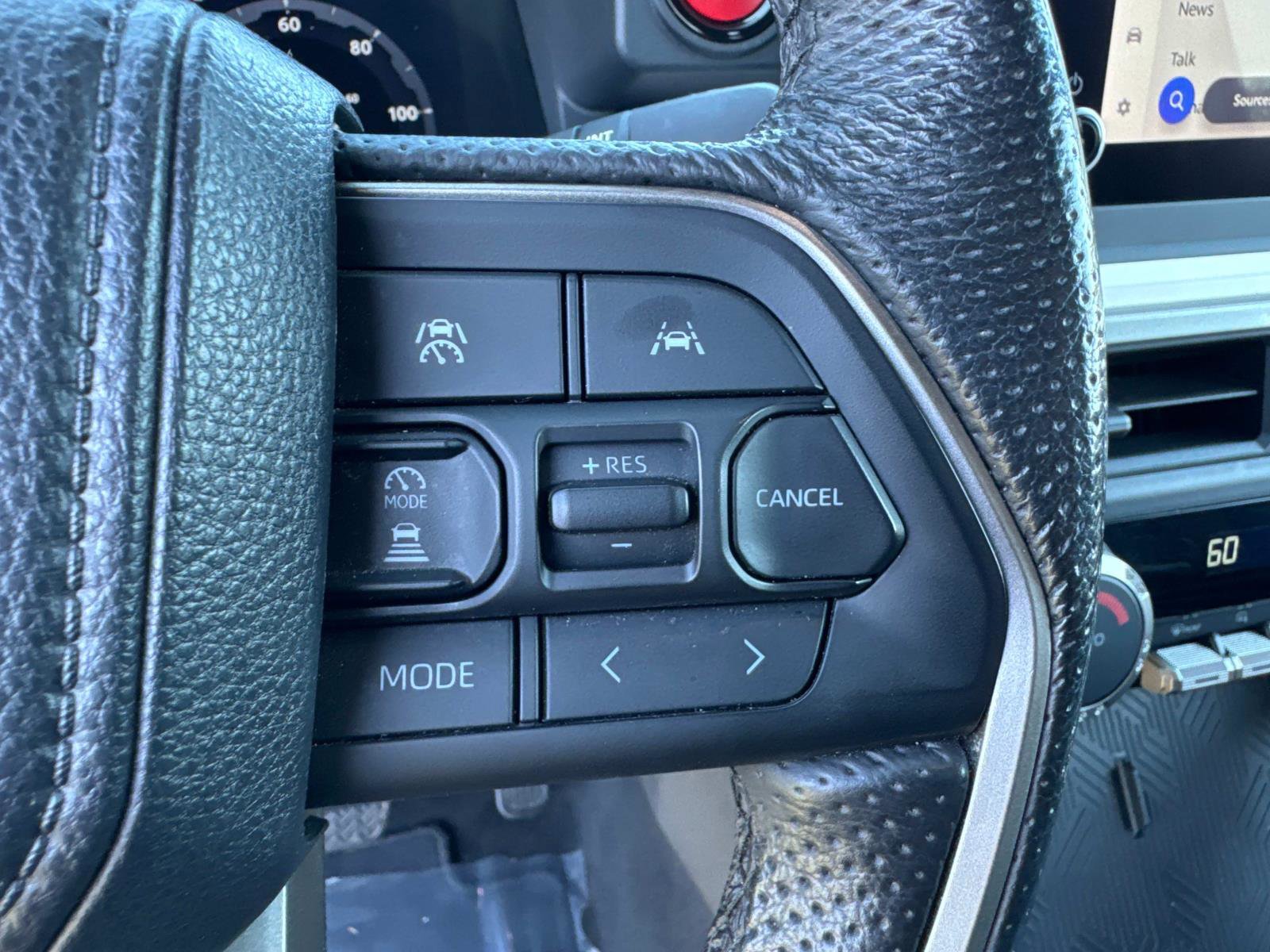 Used 2024 Toyota Tacoma TRD Off-Road image 30