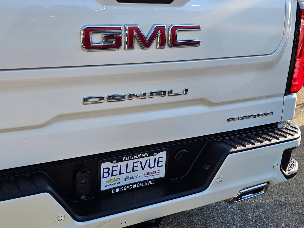 Used 2022 GMC Sierra 1500 Denali w/ Denali Premium Package image 16