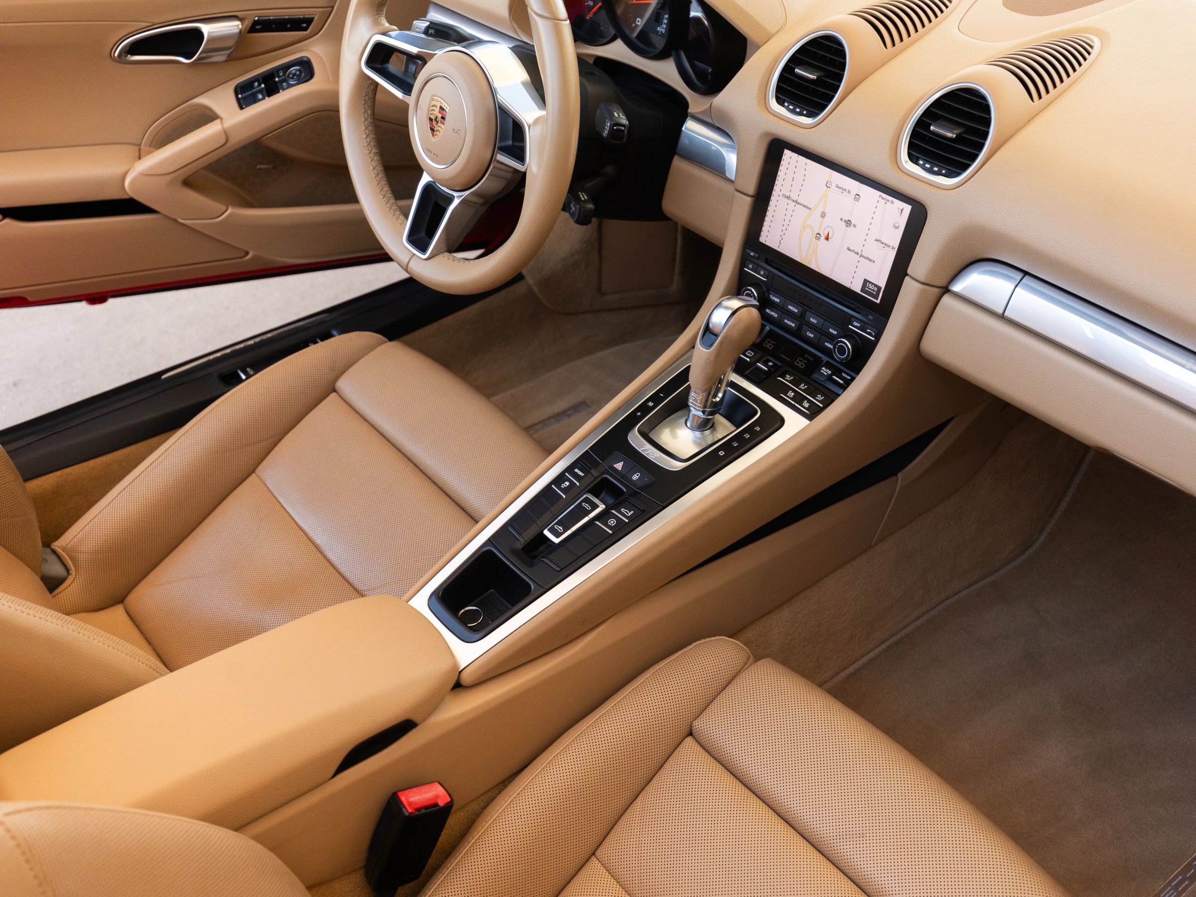 Used 2017 Porsche 718 Boxster RWD image 29