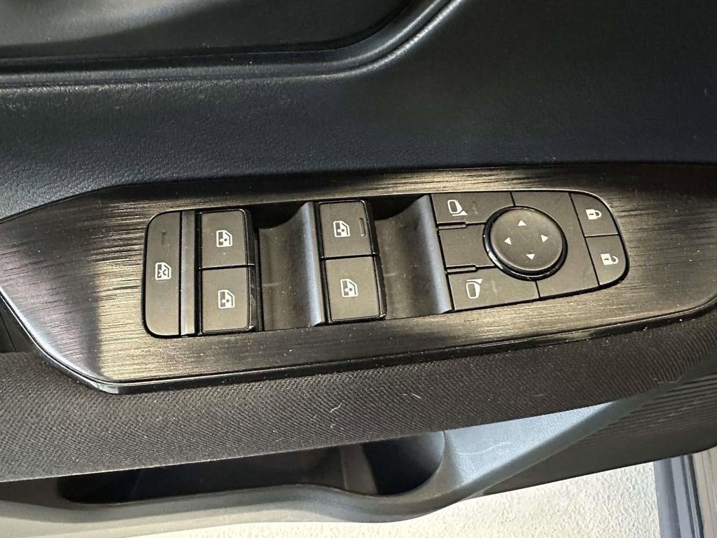Used 2025 Nissan Kicks S w/ Interior Electronics Package AWD/4WD image 18