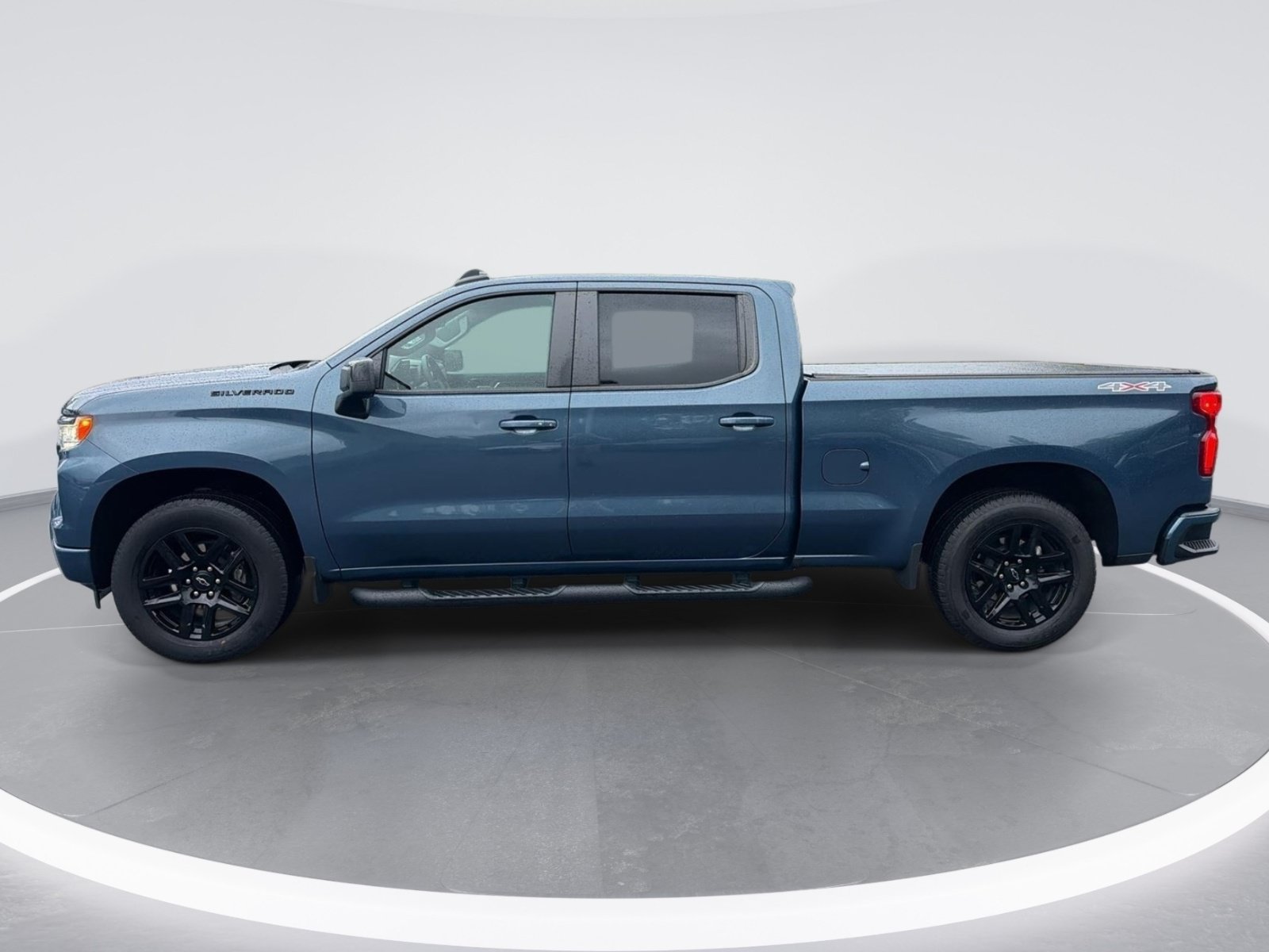 Used 2024 Chevrolet Silverado 1500 RST w/ Protection Package AWD/4WD image 4