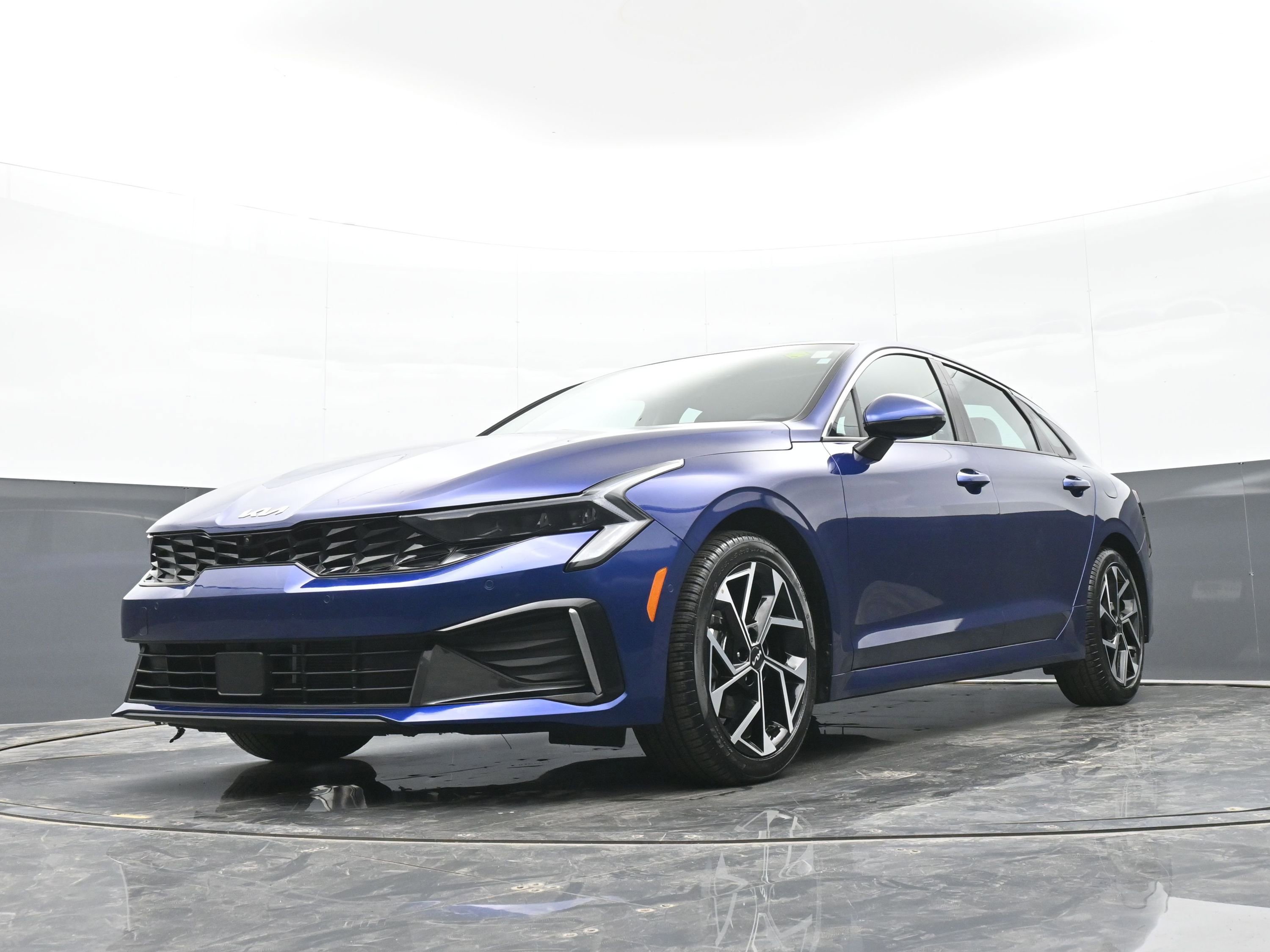 Used 2025 Kia K5 EX image 44