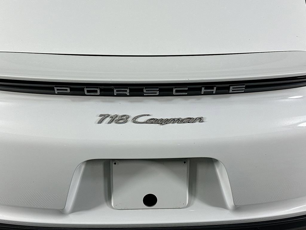 Used 2018 Porsche 718 Cayman RWD image 31