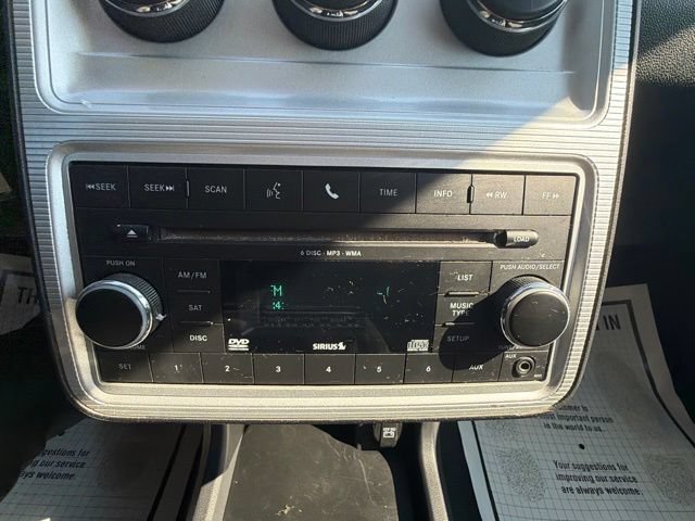 Used 2010 Dodge Journey SXT FWD image 31