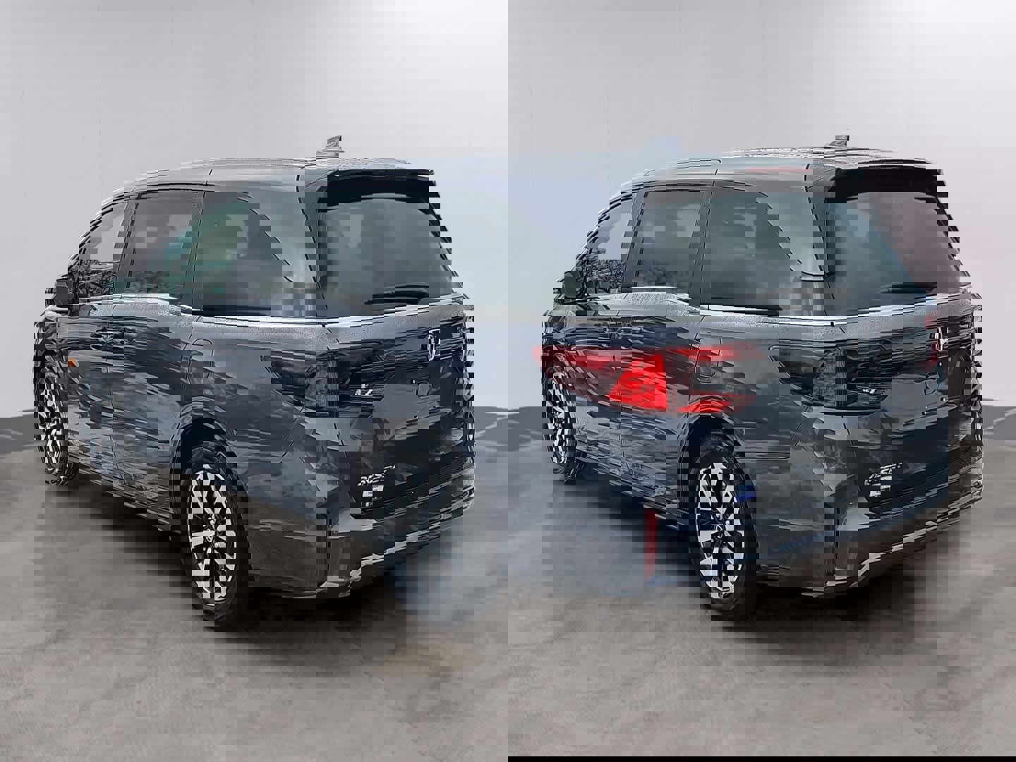 Certified 2026 Honda Odyssey EX-L image 6