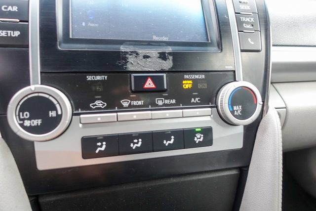 Used 2014 Toyota Camry LE image 20