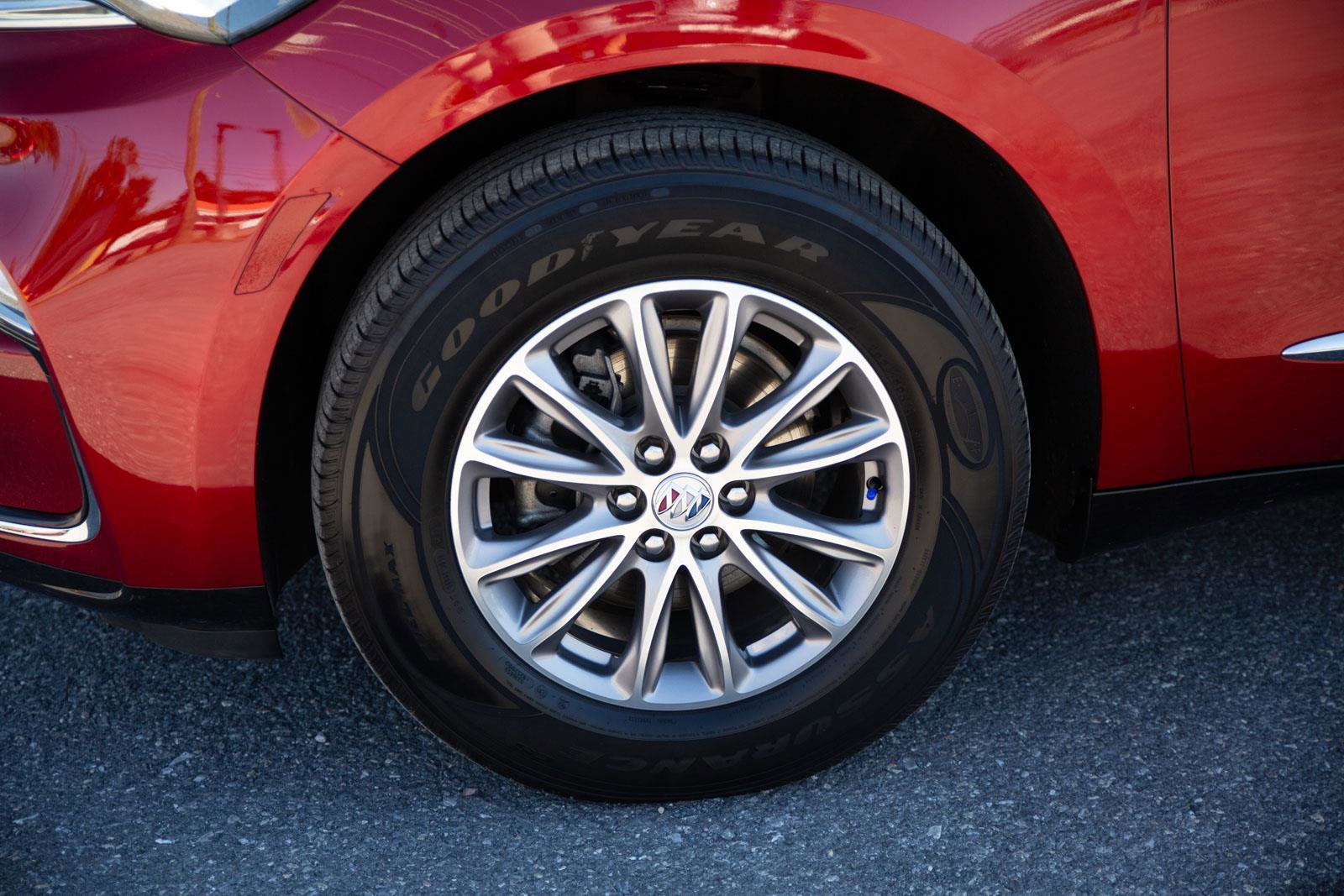 Used 2024 Buick Enclave Premium image 27