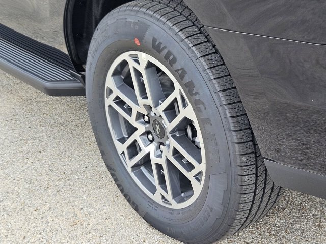 New 2026 Ford Expedition Active RWD image 5