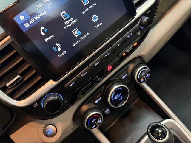 Certified 2024 Hyundai Venue SEL image 31