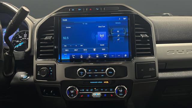 Used 2022 Ford F250 Lariat w/ Black Appearance Package image 16