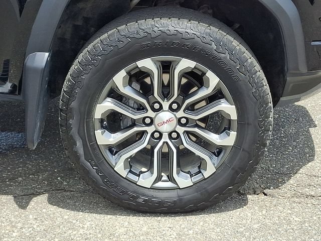 Used 2025 GMC Canyon Denali AWD/4WD image 29