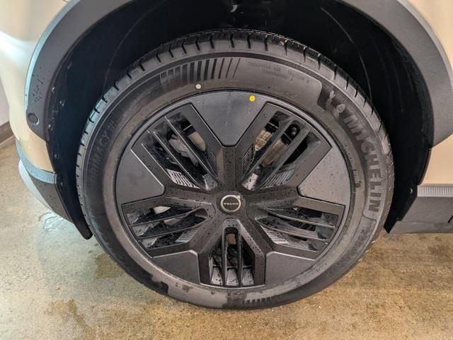 New 2026 Volvo EX30 Cross Country Ultra w/ Protection Package Premier AWD/4WD image 7