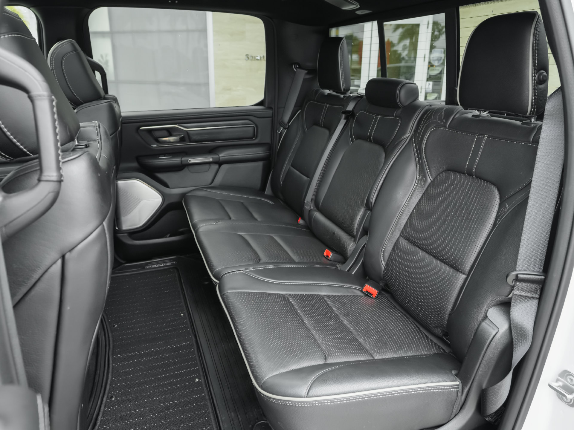 Used 2021 RAM 1500 Limited w/ Night Edition AWD/4WD image 5