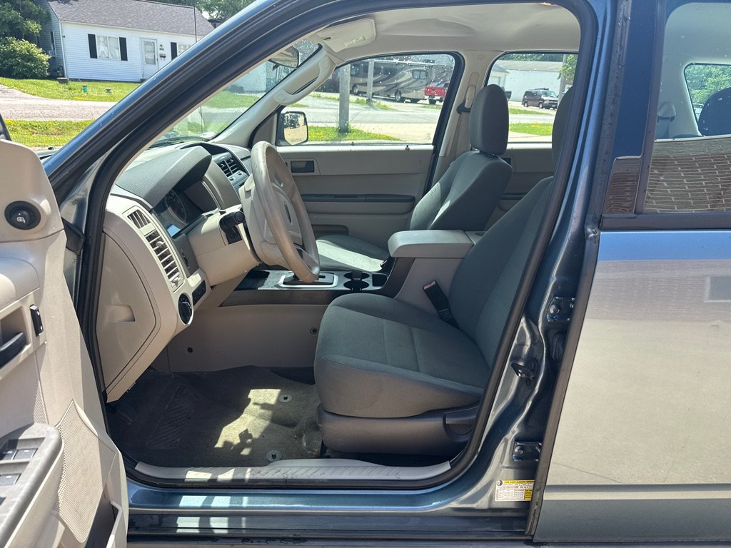 Used 2012 Ford Escape XLS FWD image 10