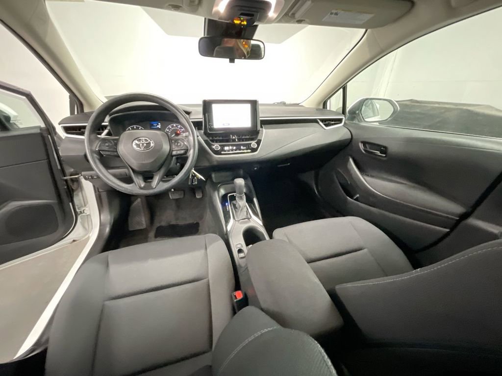 Used 2023 Toyota Corolla LE image 18