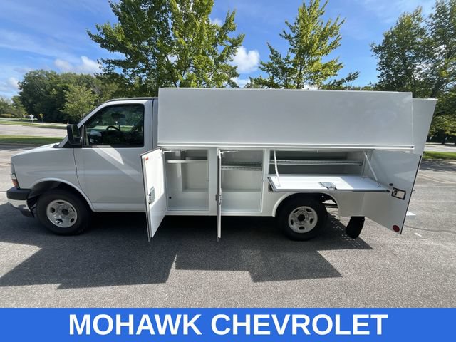 New 2026 Chevrolet Express 3500 w/ Power Convenience Package RWD image 16