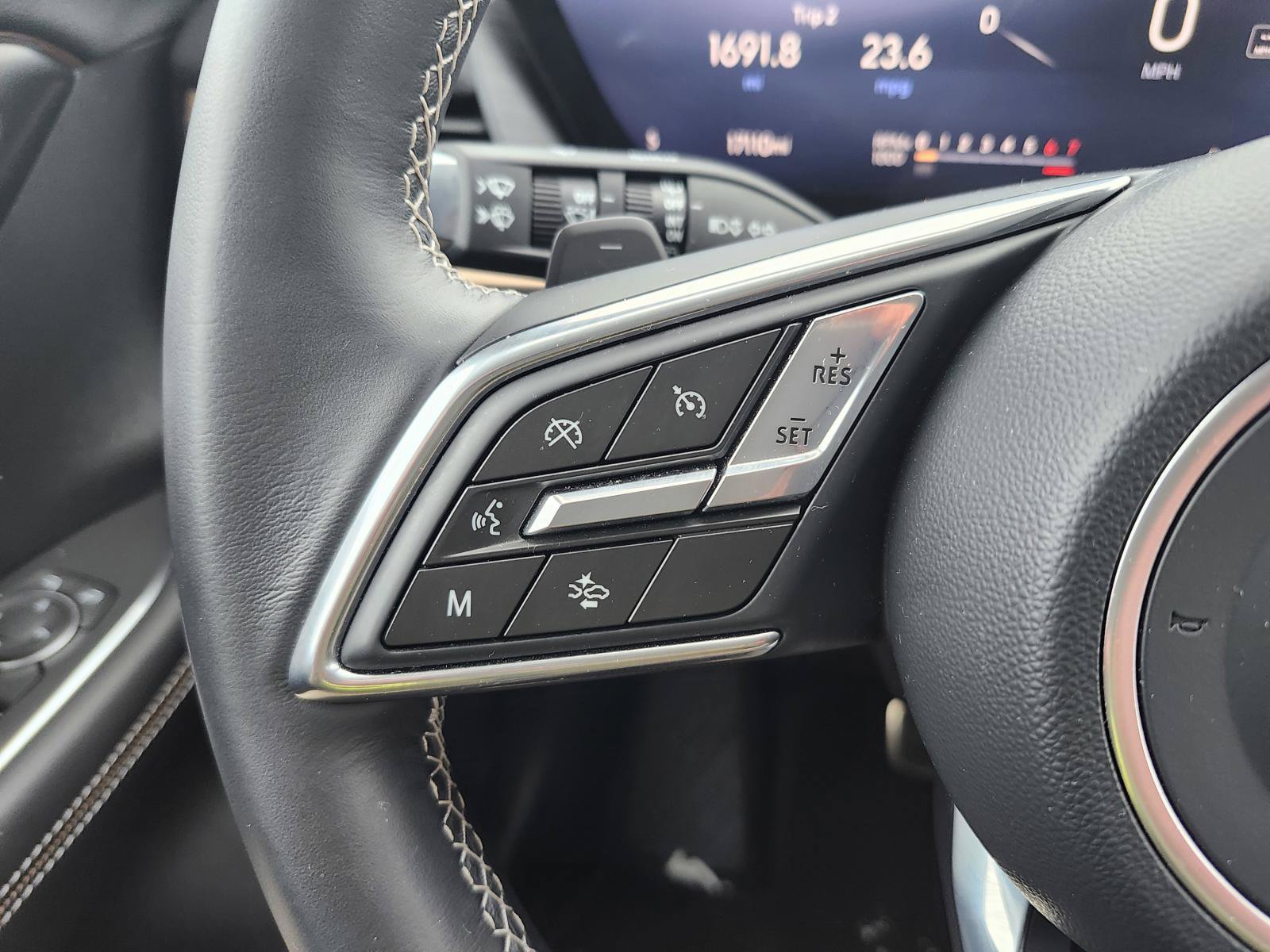 Used 2025 Buick Envision Sport Touring AWD/4WD image 16