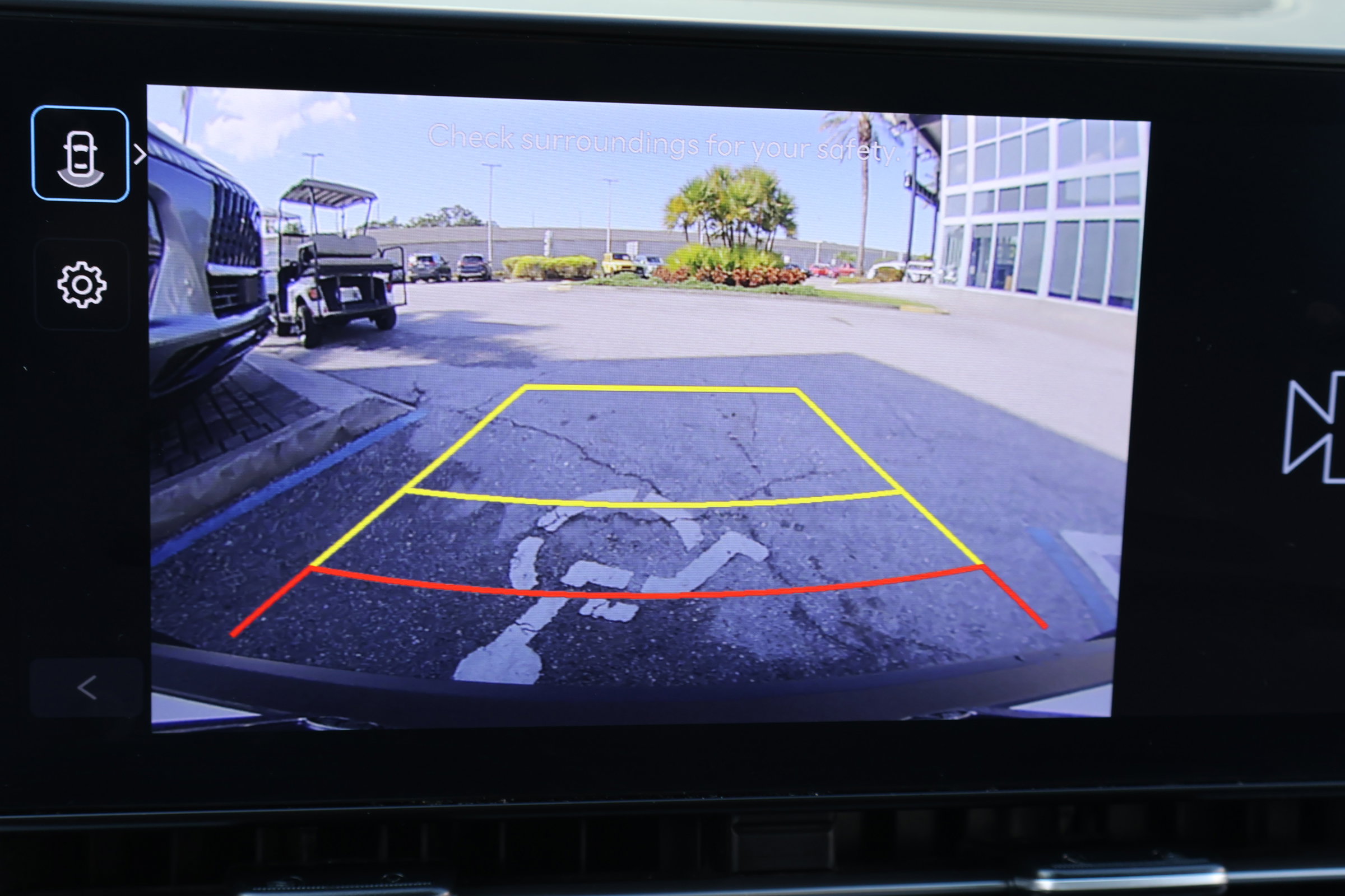 Used 2024 Hyundai Kona SE image 4