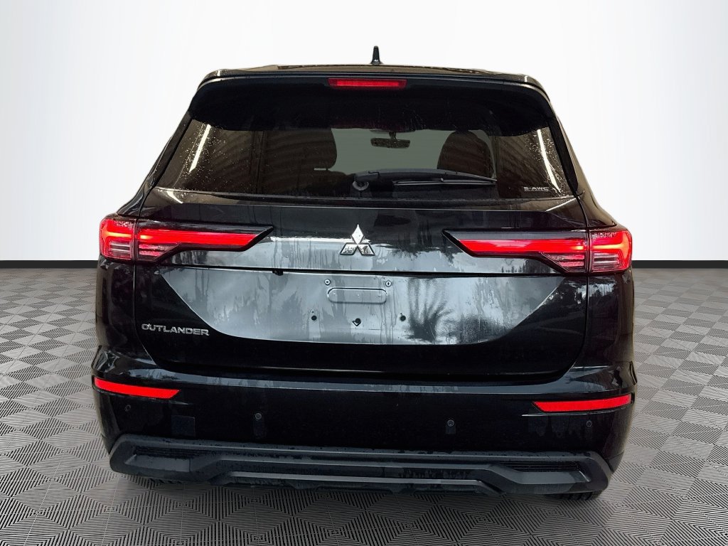 Used 2025 Mitsubishi Outlander ES AWD/4WD image 7