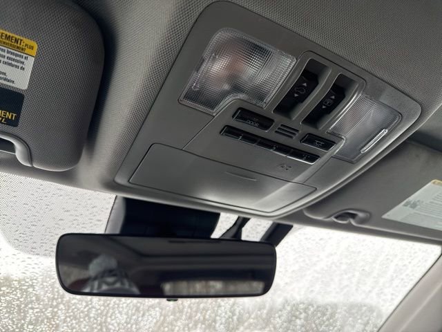 Used 2017 Toyota Highlander Limited image 30