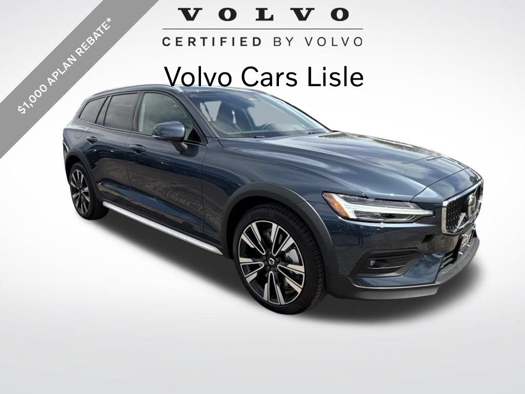 Certified 2025 Volvo V60 B5 Cross Country Ultra w/ Climate Package AWD/4WD image 1