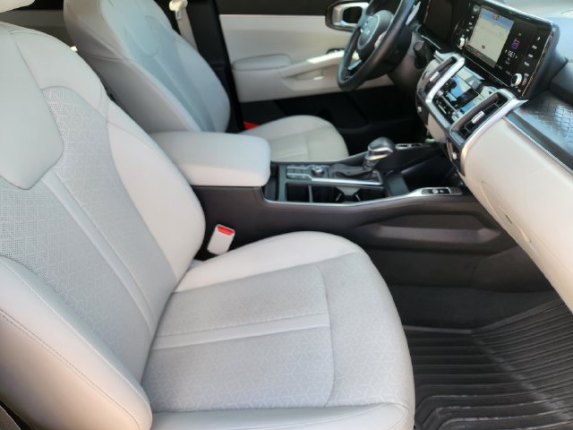 Certified 2022 Kia Sorento S w/ Panoramic Sunroof Package FWD image 14