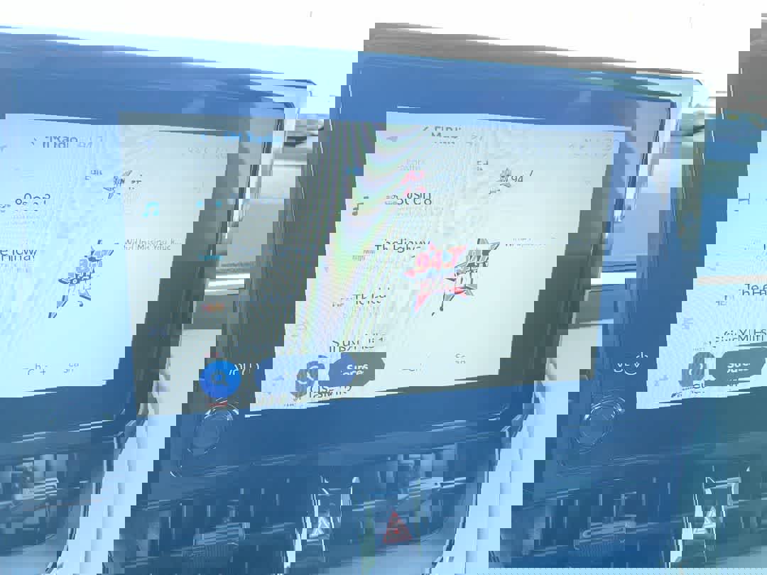 Used 2025 Toyota Corolla Cross LE image 16