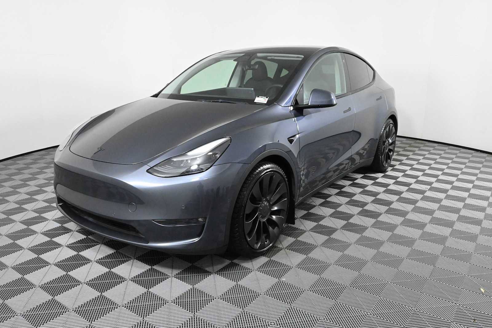 Used 2022 Tesla Model Y Performance AWD/4WD image 2