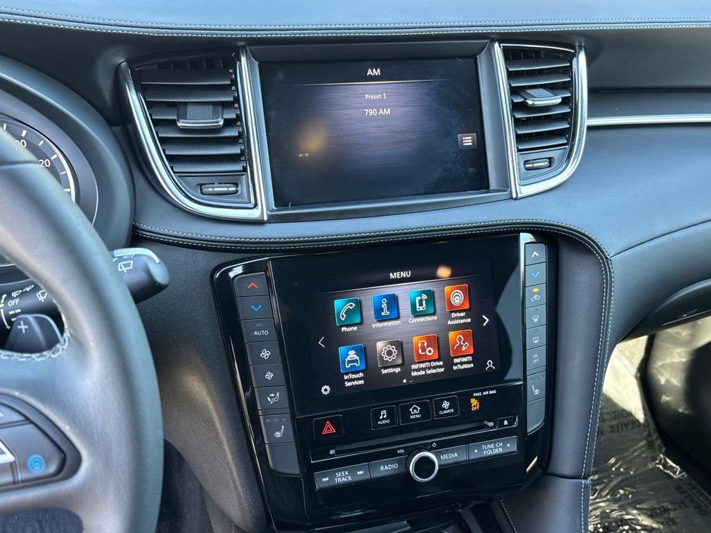 Certified 2023 INFINITI QX55 Luxe w/ Cargo Package image 23