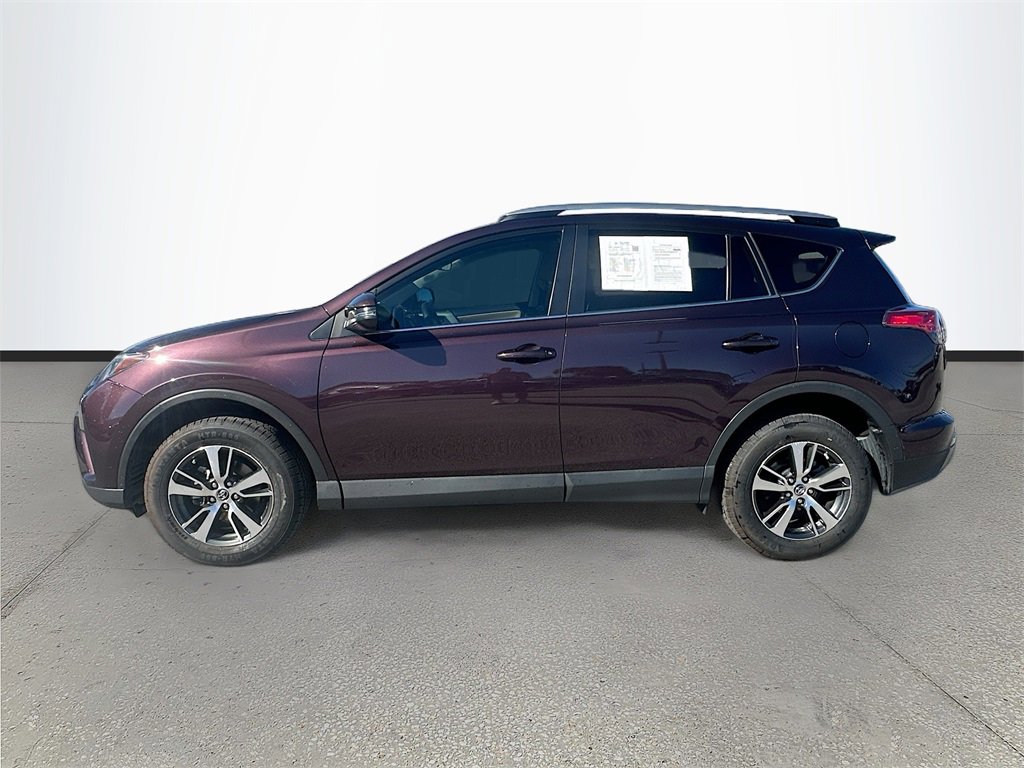 Used 2018 Toyota RAV4 XLE image 4
