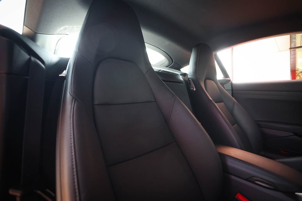 Certified 2025 Porsche 718 Cayman RWD image 43
