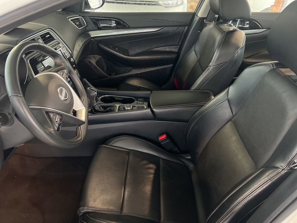 Certified 2023 Nissan Maxima SV w/ Floor Mat Group image 4