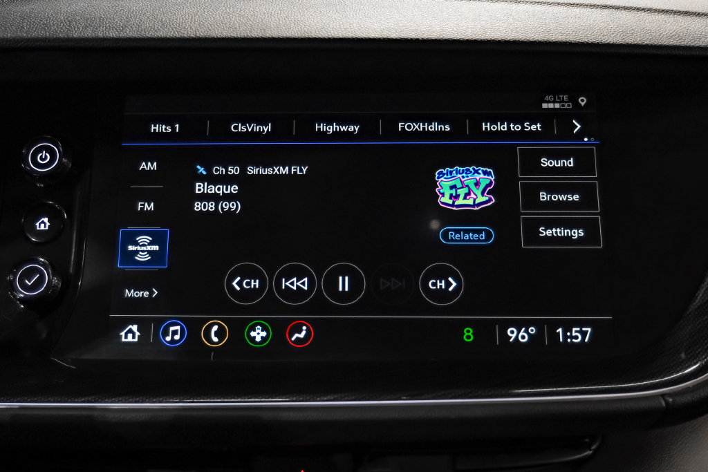 Used 2023 Buick Envision Essence w/ Sport Touring Package FWD image 27
