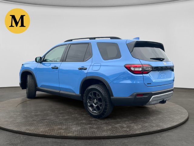 Used 2024 Honda Pilot TrailSport image 3