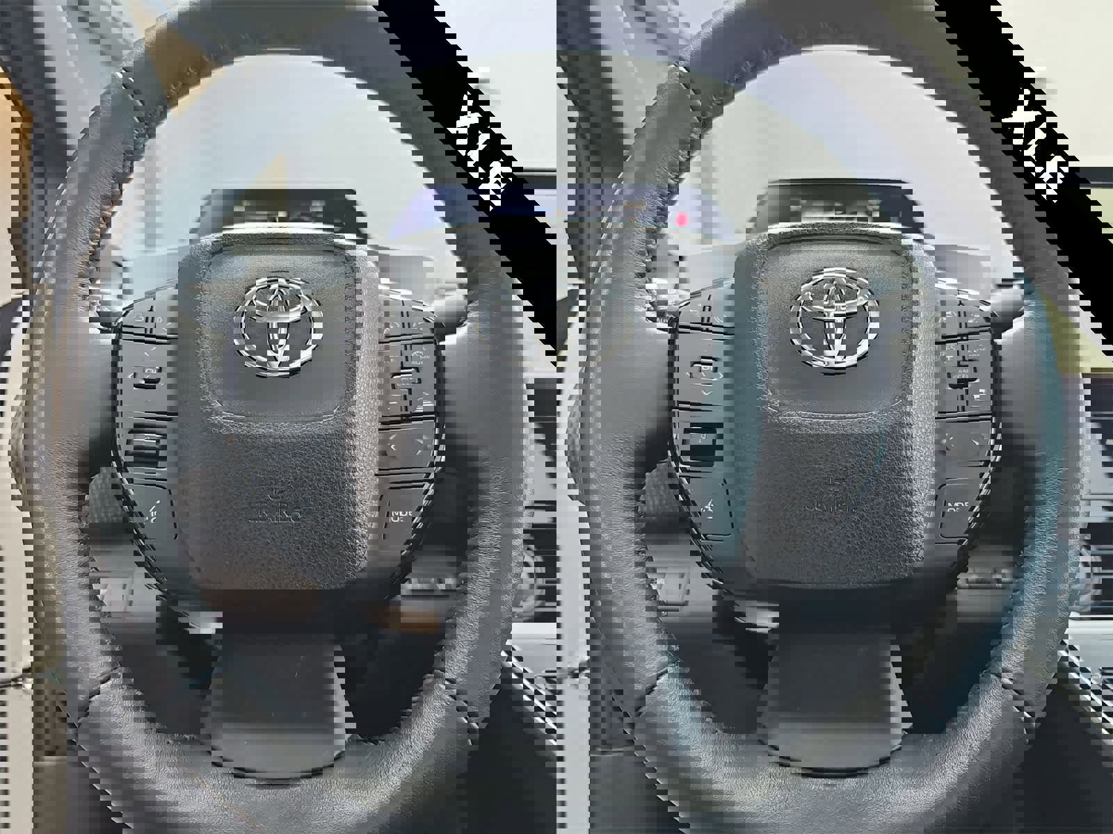 Used 2024 Toyota bZ4X XLE w/ Weather Package image 19