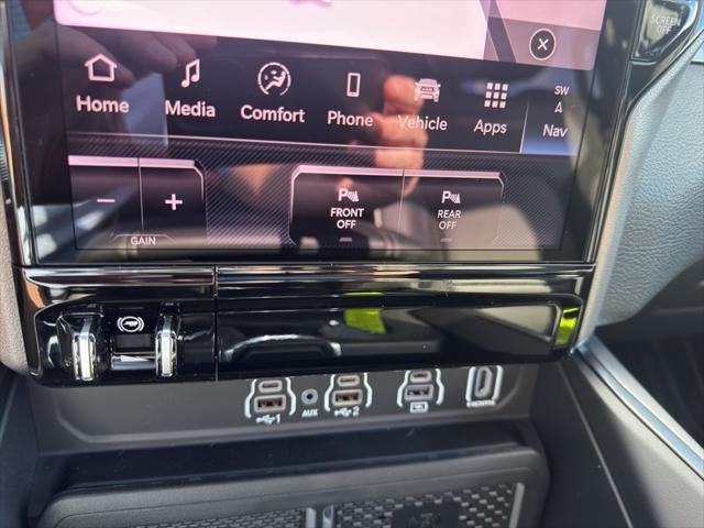 New 2026 RAM 1500 Laramie AWD/4WD image 49