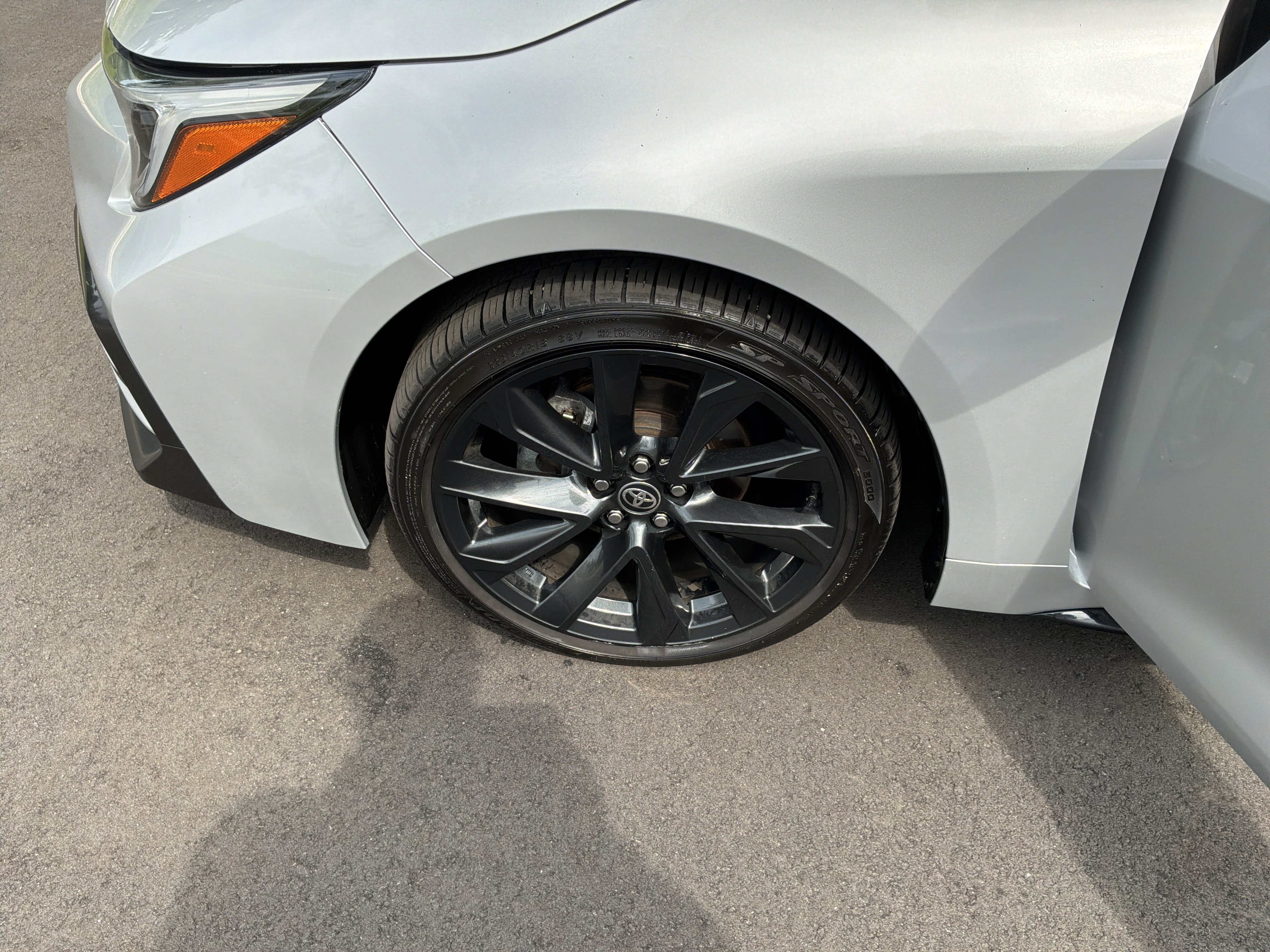 Used 2023 Toyota Corolla XSE FWD image 13